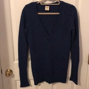 Abercrombie & Fitch Icon Sweater